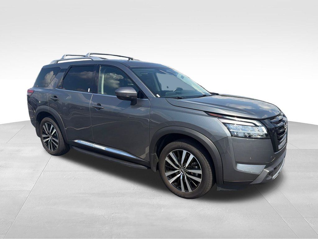 Used 2023 Nissan Pathfinder Platinum w/ Lighting Package (N93) AWD/4WD image 8