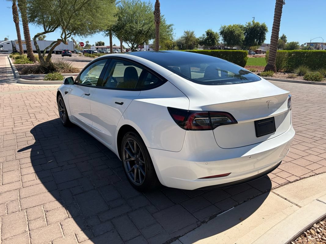 Used 2022 Tesla Model 3 RWD image 4