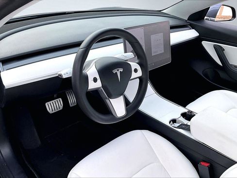 Used 2020 Tesla Model 3 Performance image 14