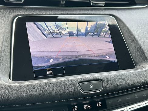 Used 2022 Cadillac XT4 Premium Luxury w/ Safety Alert Package AWD/4WD image 20