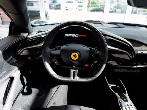 Used 2022 Ferrari SF90 Spider image 36