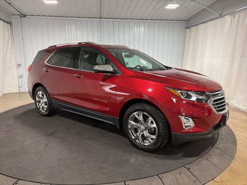 Used 2018 Chevrolet Equinox Premier image 11