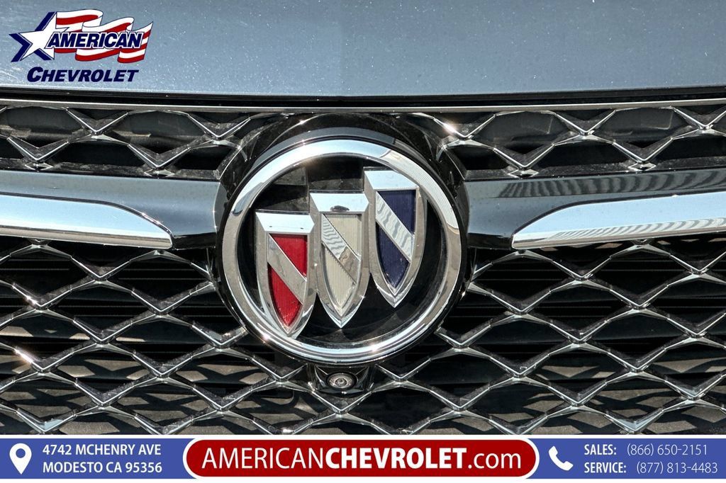 Used 2023 Buick Envision Avenir AWD/4WD image 41