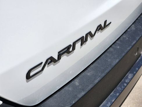 New 2026 Kia Carnival SX Prestige FWD image 9