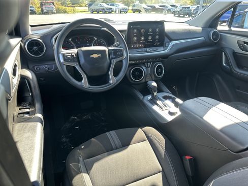 Used 2023 Chevrolet Blazer LT w/ Driver Confidence Package image 7