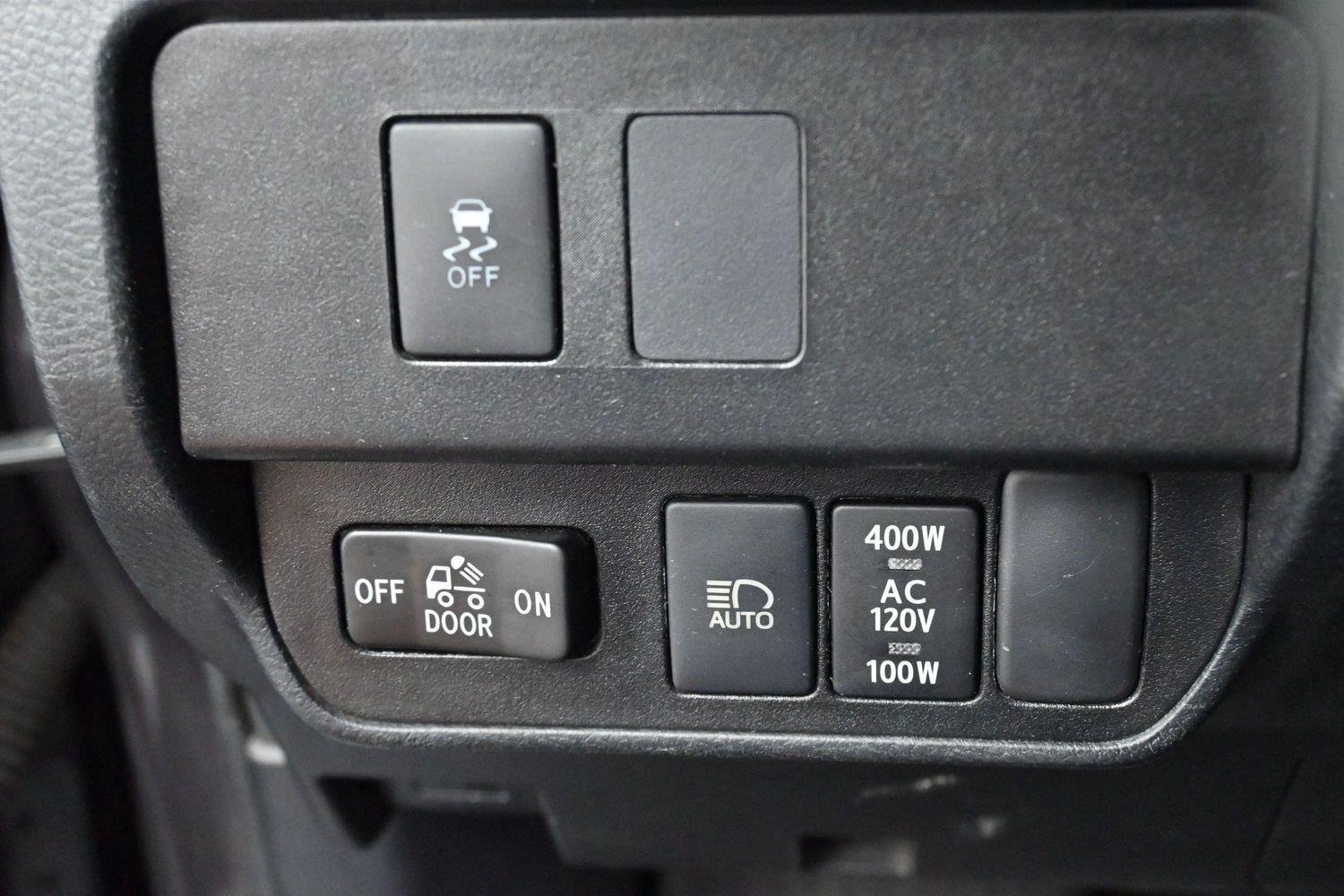 Used 2021 Toyota Tacoma TRD Off-Road w/ Technology Package AWD/4WD image 20