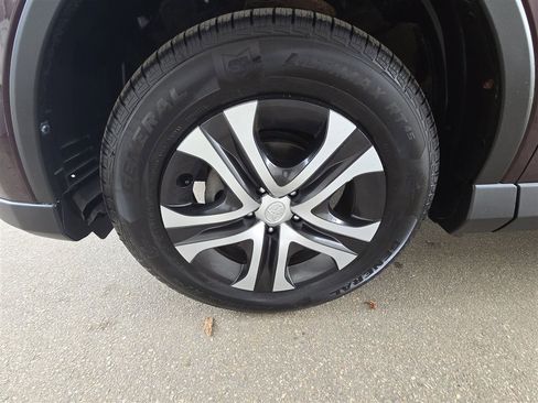 Used 2018 Toyota RAV4 LE image 30