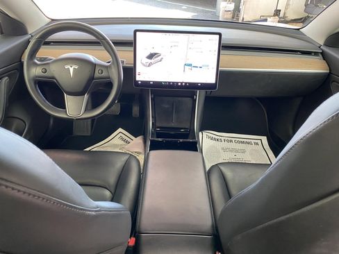 Used 2018 Tesla Model 3 Performance image 16