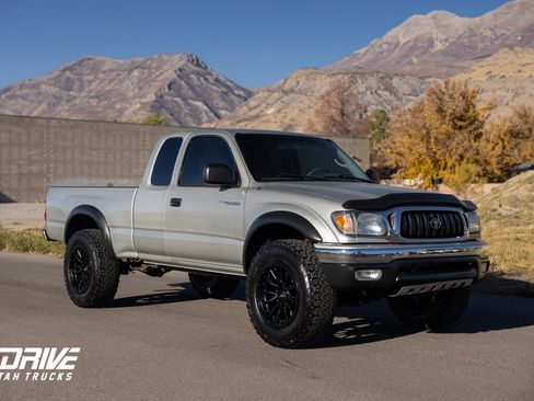 Used 2004 Toyota Tacoma 4x4 Xtracab V6 image 1