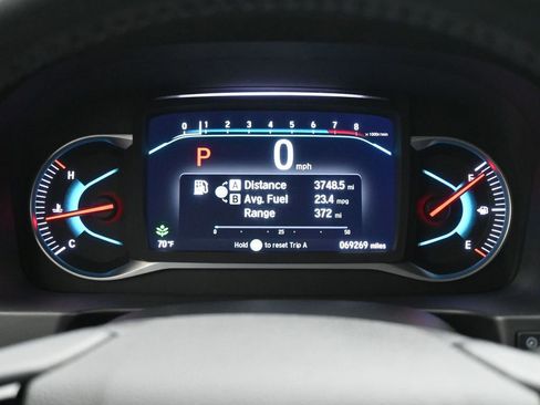 Used 2022 Honda Pilot Touring image 10