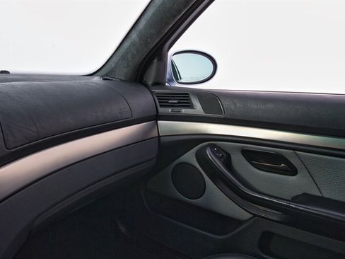 Used 2002 BMW M5 RWD image 28