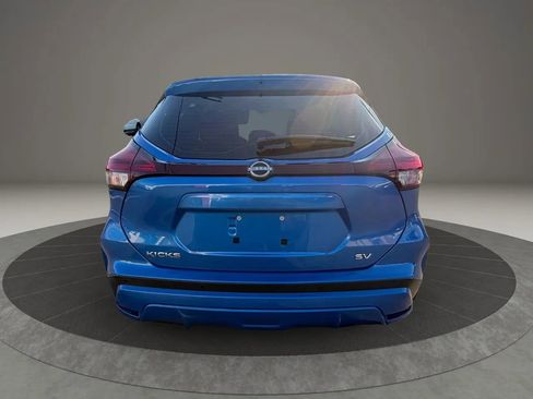 Used 2023 Nissan Kicks SV image 6