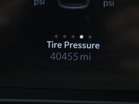 Used 2023 Jeep Grand Cherokee L Limited AWD/4WD image 24