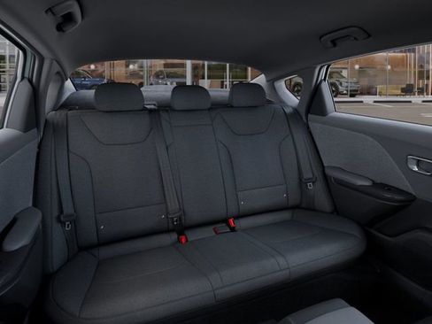 New 2026 Kia K4 LXS image 17