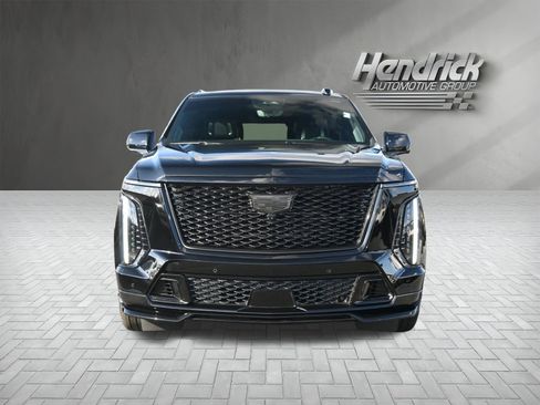 Used 2025 Cadillac Escalade V image 6