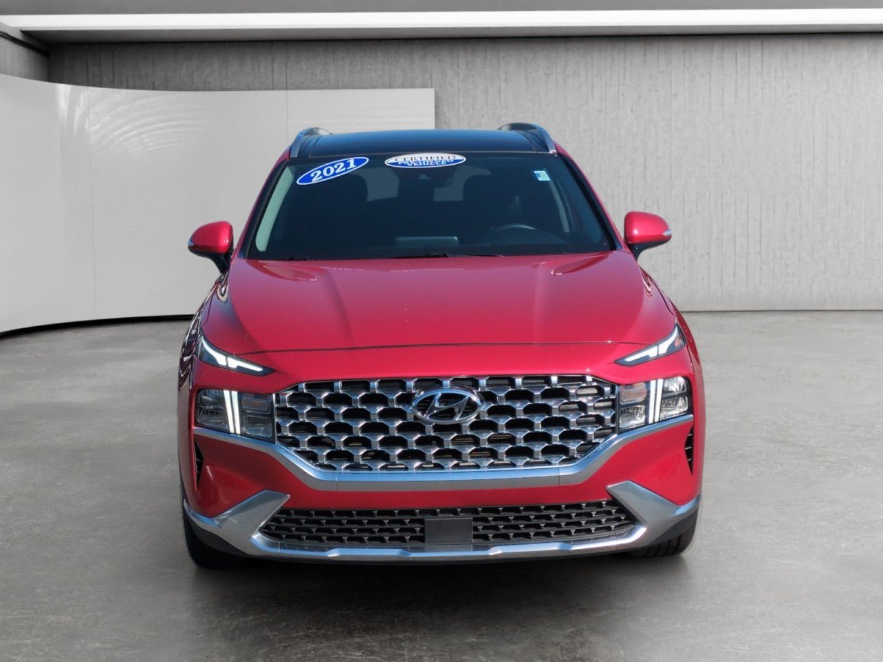 Used 2021 Hyundai Santa Fe SEL FWD image 2