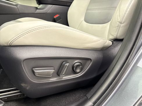 Used 2020 Toyota RAV4 XLE Premium AWD/4WD image 13