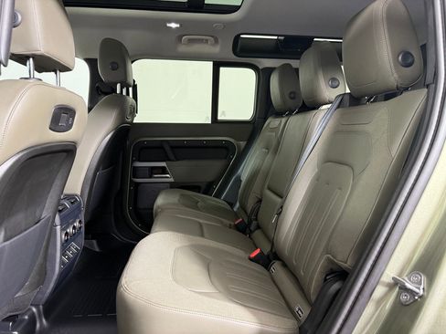 Used 2020 Land Rover Defender 110 S image 13