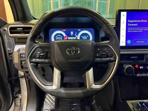 Used 2024 Toyota Tacoma TRD Off-Road image 19