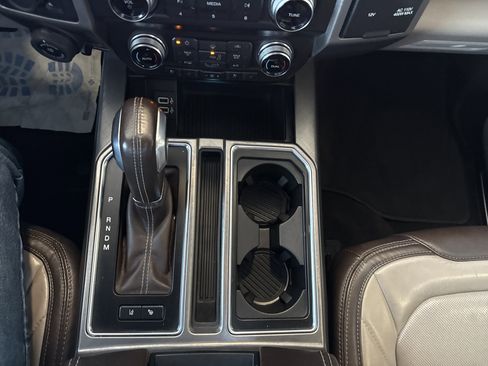 Used 2019 Ford F150 Limited w/ Trailer Tow Package image 33