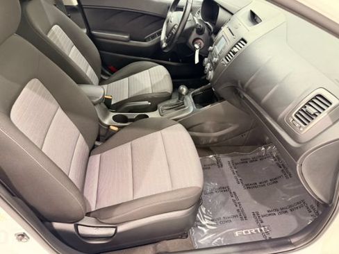 Used 2014 Kia Forte EX FWD image 30