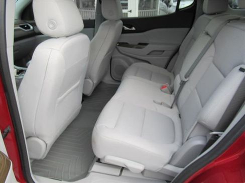 Used 2021 GMC Acadia SLE w/ Driver Convenience Package FWD image 36