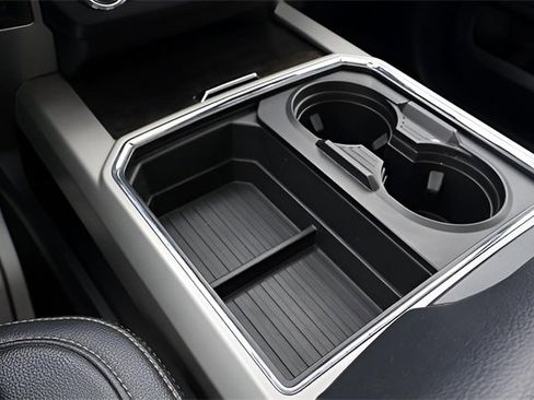 Used 2022 Ford F350 Lariat w/ Lariat Ultimate Package image 7