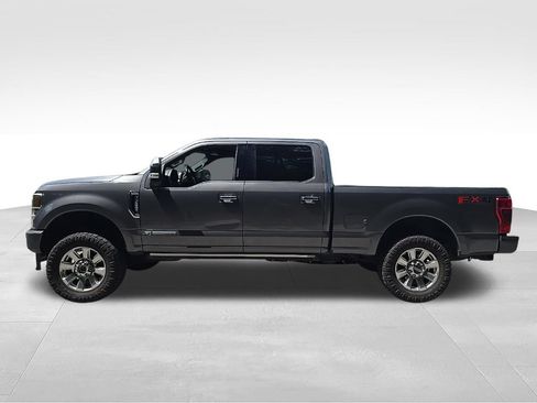 Used 2022 Ford F250 Platinum w/ FX4 Off-Road Package AWD/4WD image 15
