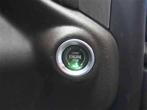 Used 2022 GMC Sierra 2500 Denali w/ Denali Ultimate Package image 20