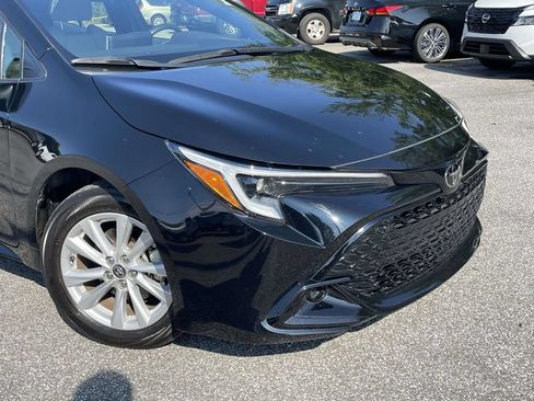 Used 2025 Toyota Corolla SE FWD image 9