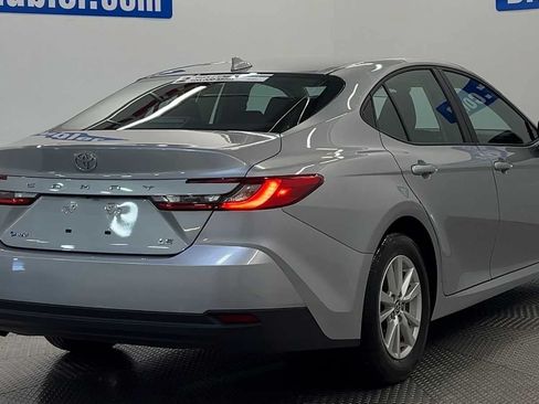 Used 2025 Toyota Camry LE FWD image 7