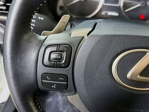 Used 2018 Lexus IS 300 AWD w/ Premium Package image 22