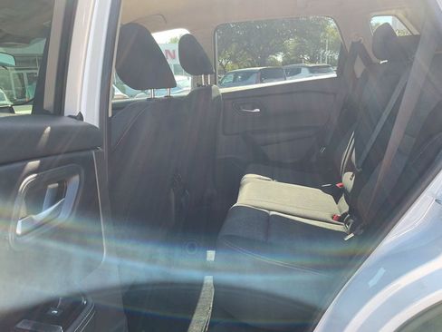 Used 2025 Nissan Rogue SV FWD image 11