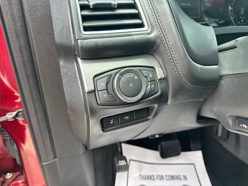 Used 2018 Ford Explorer Platinum AWD/4WD image 13