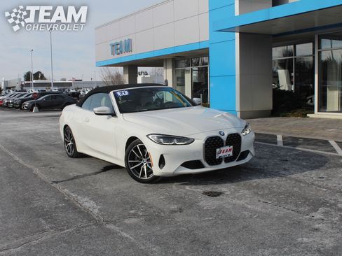 Used 2021 BMW 430i Convertible image 2