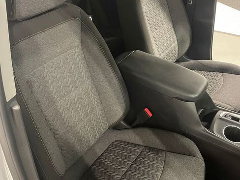 Used 2024 Chevrolet Equinox LT image 35