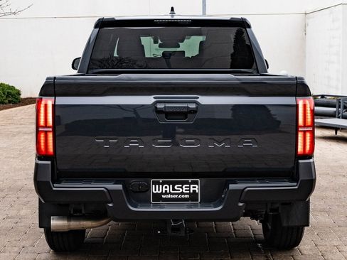 Used 2025 Toyota Tacoma SR image 7