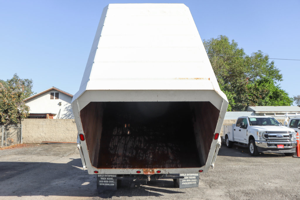 Used 2020 RAM 5500 Tradesman w/ Chrome Appearance Group AWD/4WD image 9