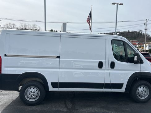 Used 2023 RAM ProMaster 2500 image 8
