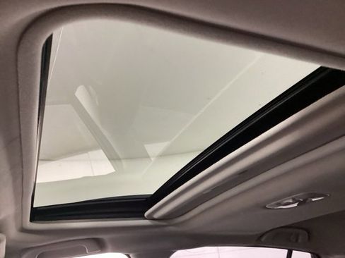 Used 2019 Subaru Crosstrek 2.0i Limited w/ Moonroof Package w/Navigation image 13