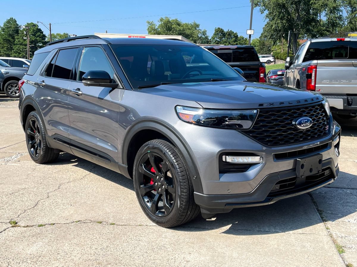 Used 2021 Ford Explorer ST w/ Equipment Group 401A AWD/4WD image 2