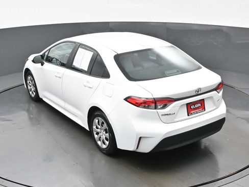 Used 2024 Toyota Corolla LE FWD image 36