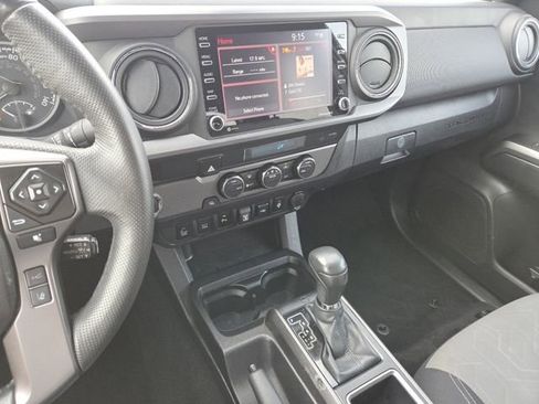 Used 2022 Toyota Tacoma TRD Sport w/ Technology Package RWD image 32