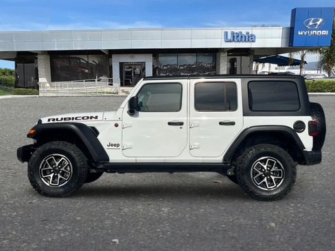 Used 2024 Jeep Wrangler Unlimited Rubicon image 5