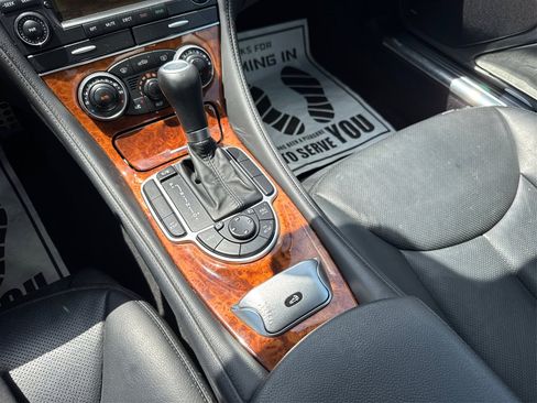 Used 2007 Mercedes-Benz SL 550 w/ Premium Pkg I image 24