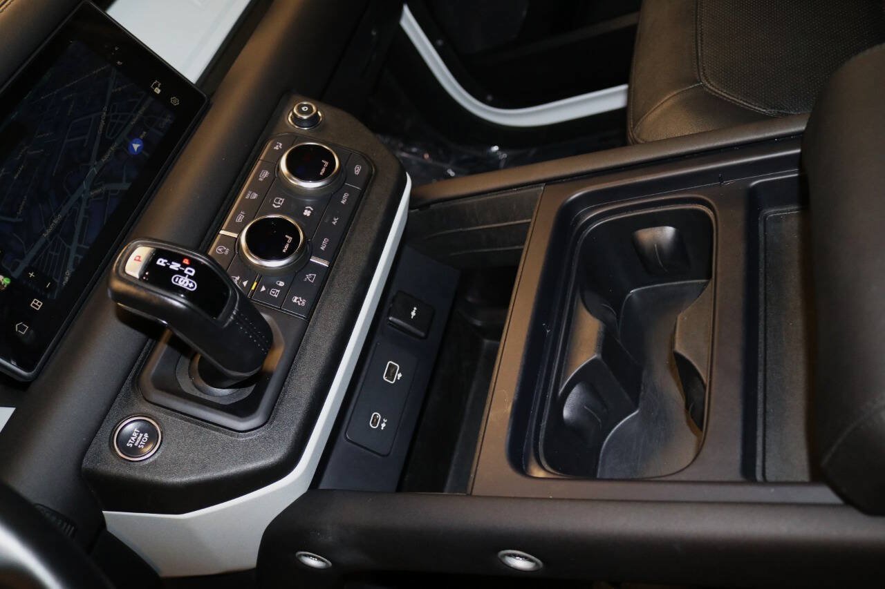 Used 2024 Land Rover Defender 110 S AWD/4WD image 60