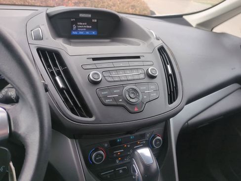 Used 2017 Ford C-MAX SE image 27