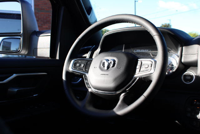 Used 2025 RAM 1500 Big Horn AWD/4WD image 47