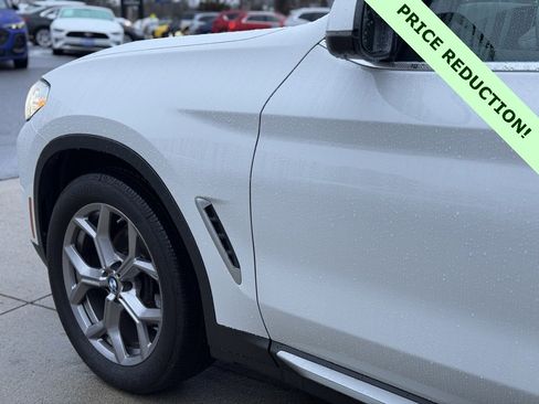 Used 2023 BMW X4 xDrive30i w/ Premium Package image 17
