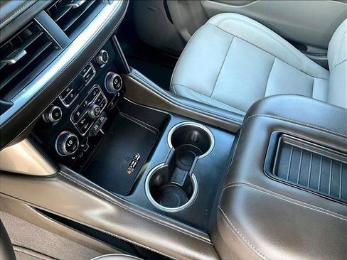 Used 2023 Chevrolet Tahoe LT w/ Luxury Package RWD image 15